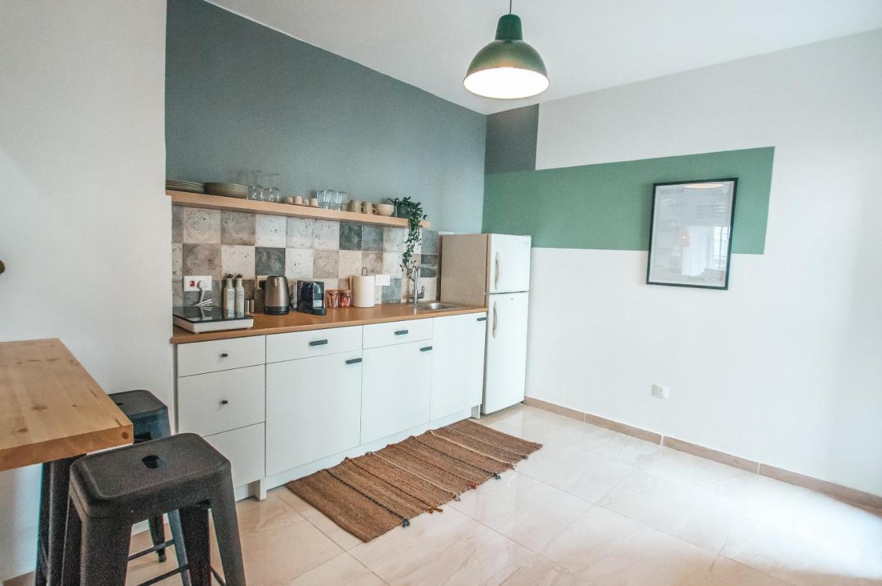 The Green Apartment Ларнака Экстерьер фото